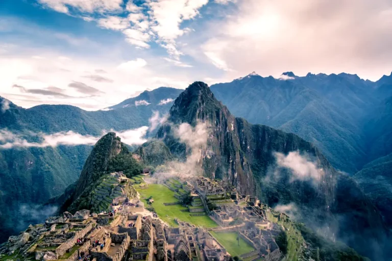 Vue panoramique sur le Machu Picchu - Voyages Pérou
